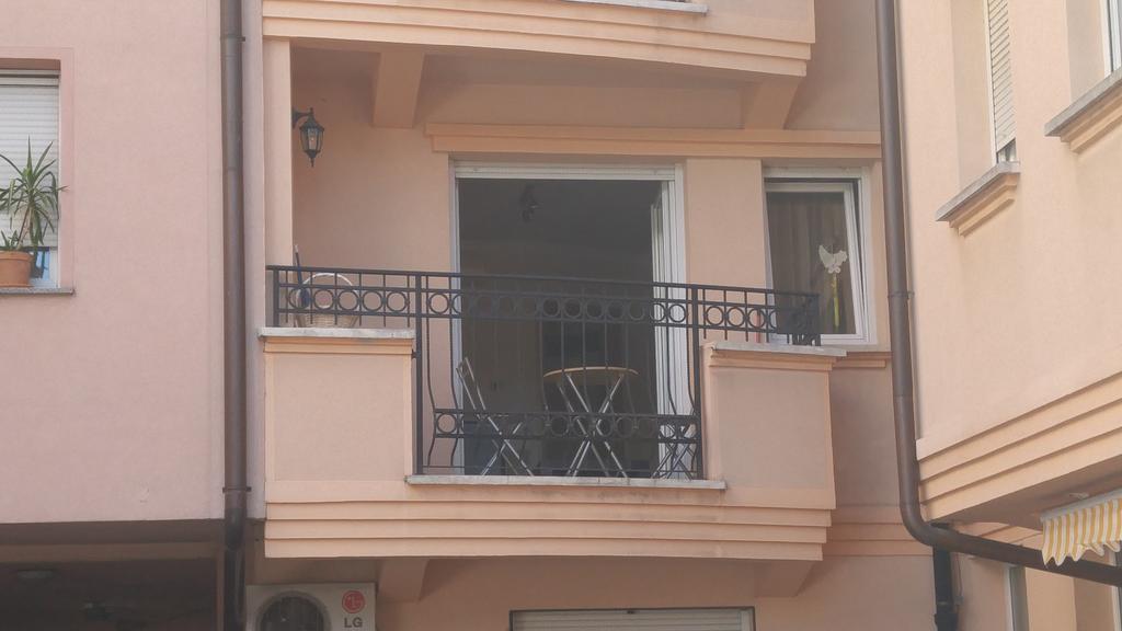 Apartman Snow White Novi Sad Buitenkant foto
