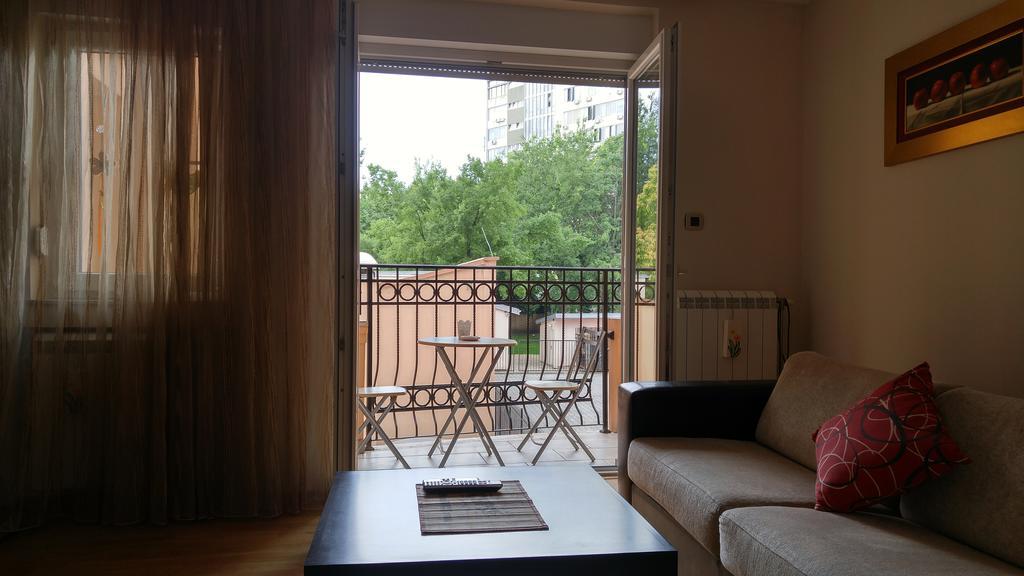 Apartman Snow White Novi Sad Buitenkant foto