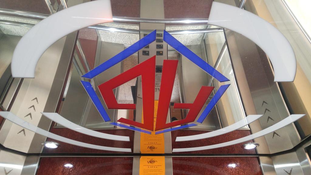 Apartman Snow White Novi Sad Buitenkant foto
