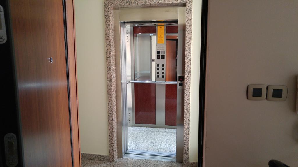 Apartman Snow White Novi Sad Buitenkant foto