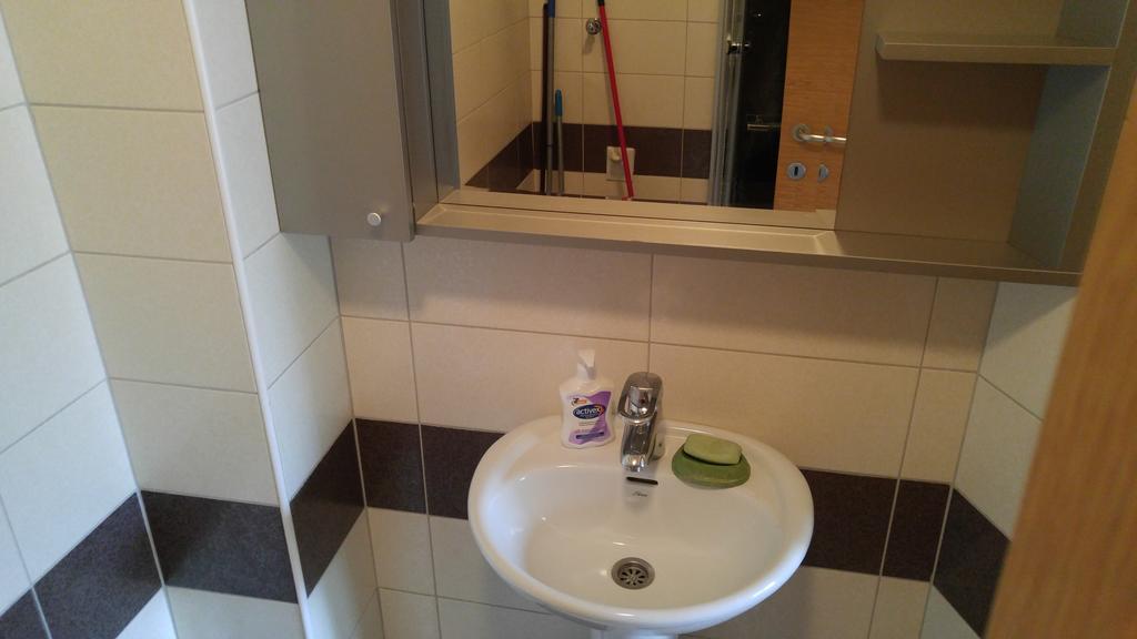 Apartman Snow White Novi Sad Buitenkant foto