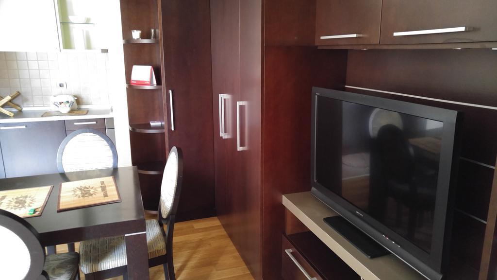 Apartman Snow White Novi Sad Buitenkant foto