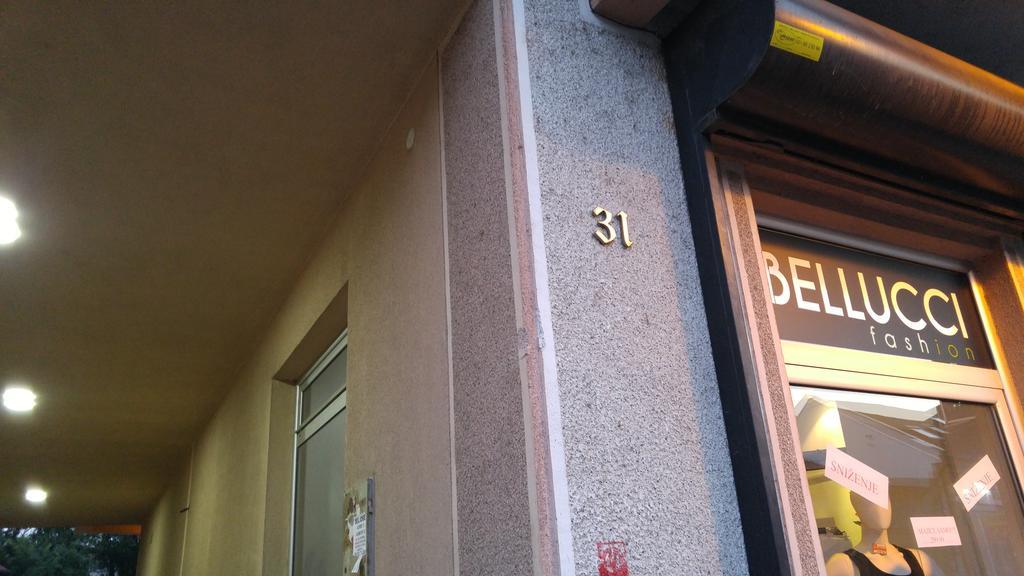Apartman Snow White Novi Sad Buitenkant foto
